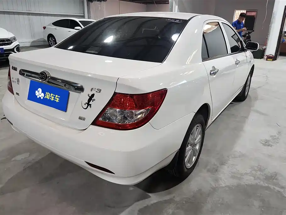 BYD F3 2013 Energy-saving Edition 1.5L Manual Comfort фото 3