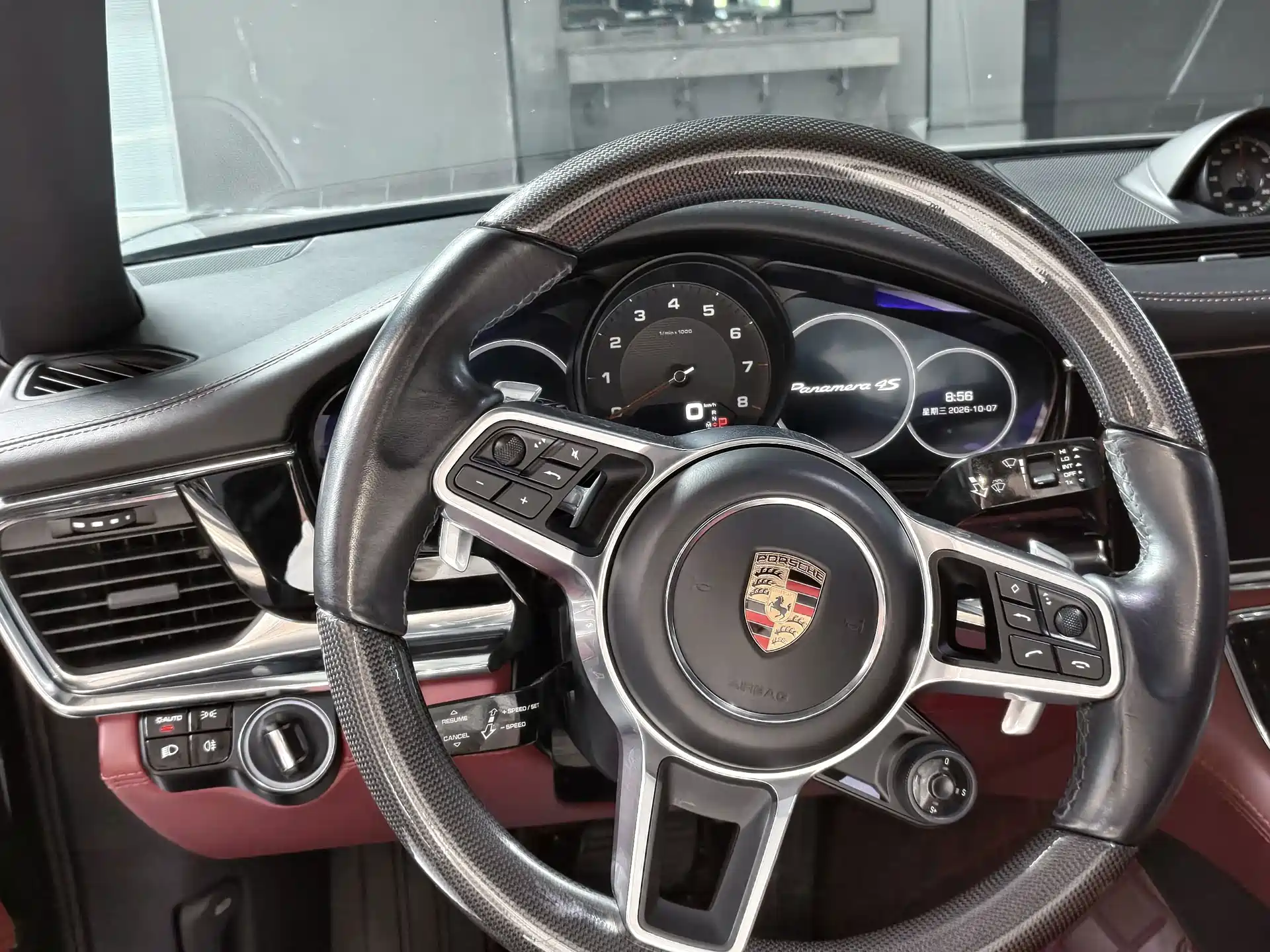 Photo 5 - Porsche Panamera