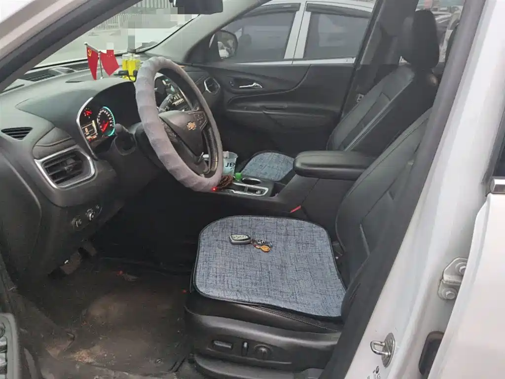 Chevrolet Equinox 2018 550T Automatic 4WD Guardian Edition фото 8
