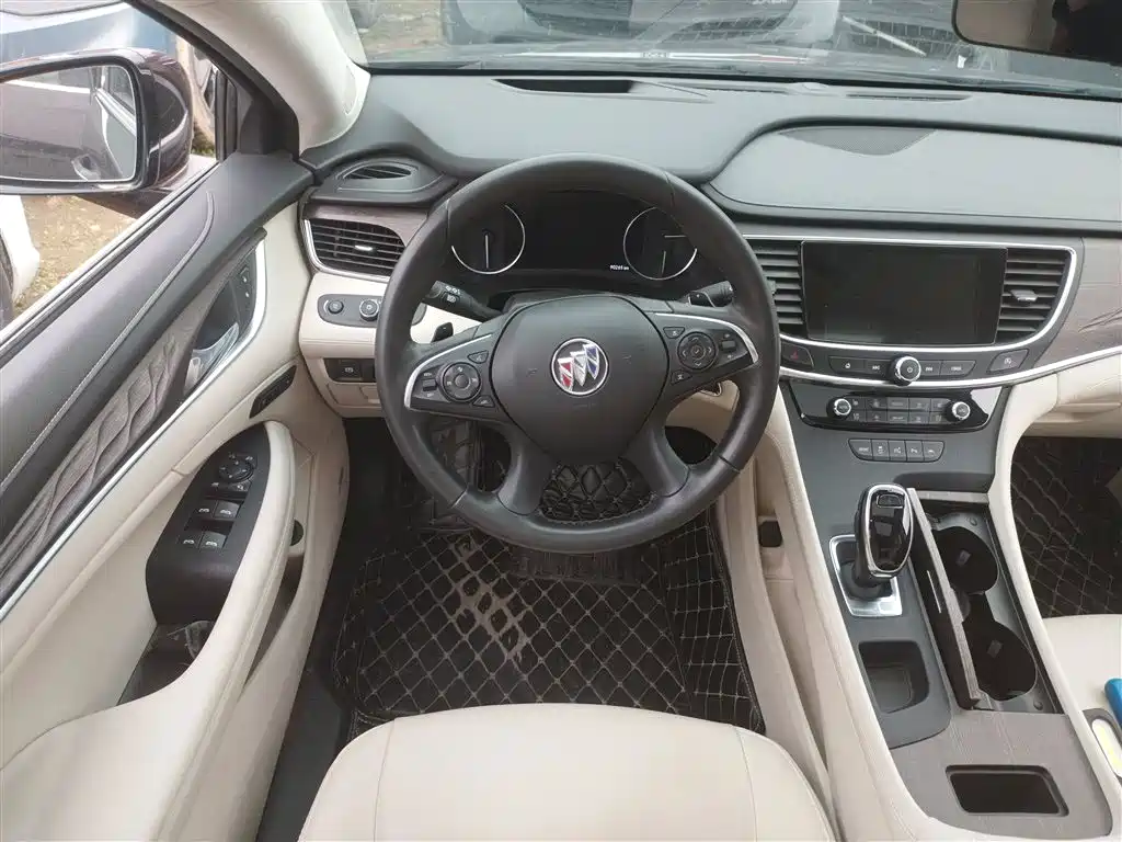 BUICK LACROSSE