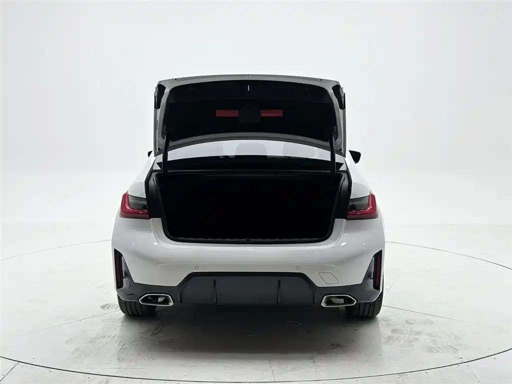 BMW 3 Series 2023 320Li M Sport Package фото 8