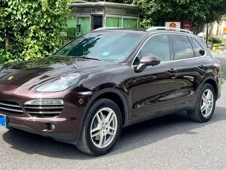 Porsche Cayenne 2014 Cayenne Platinum Edition 3.0T