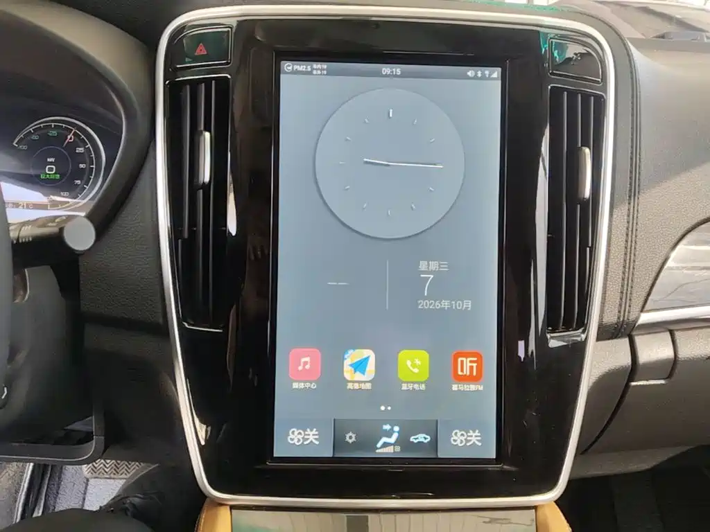 صورة 13 - BYD Qin New Energy