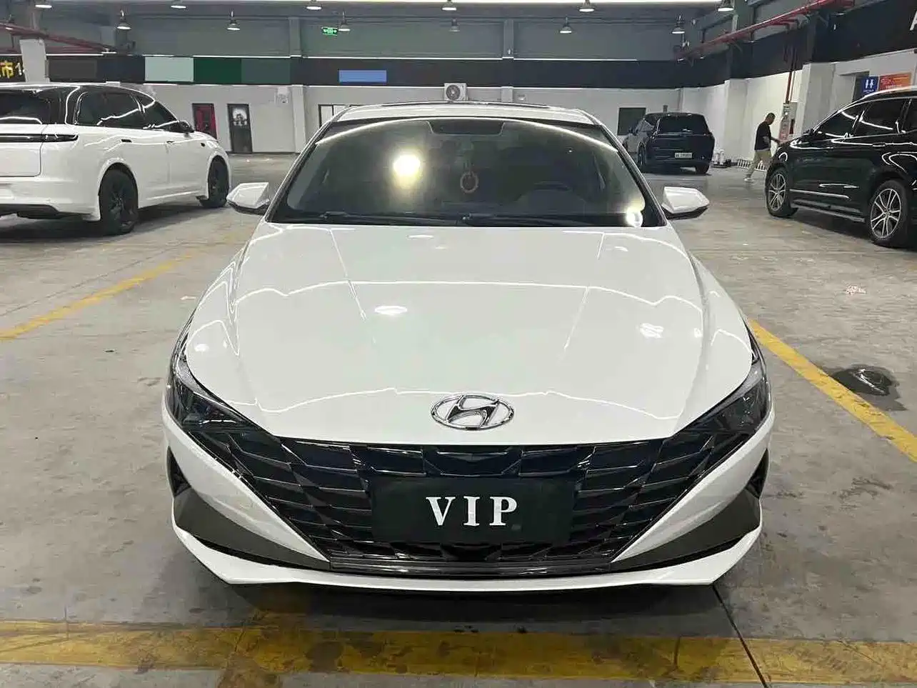 Hyundai Elantra 2021 1.5L CVT GLX Elite Edition фото 2