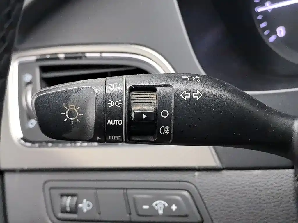 Photo 21 - Hyundai Sonata