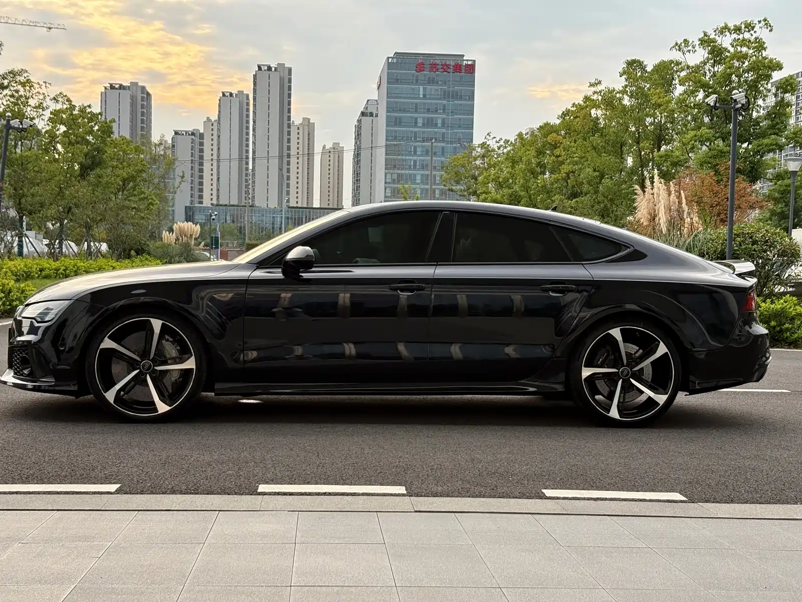 Photo 8 - Audi RS 7