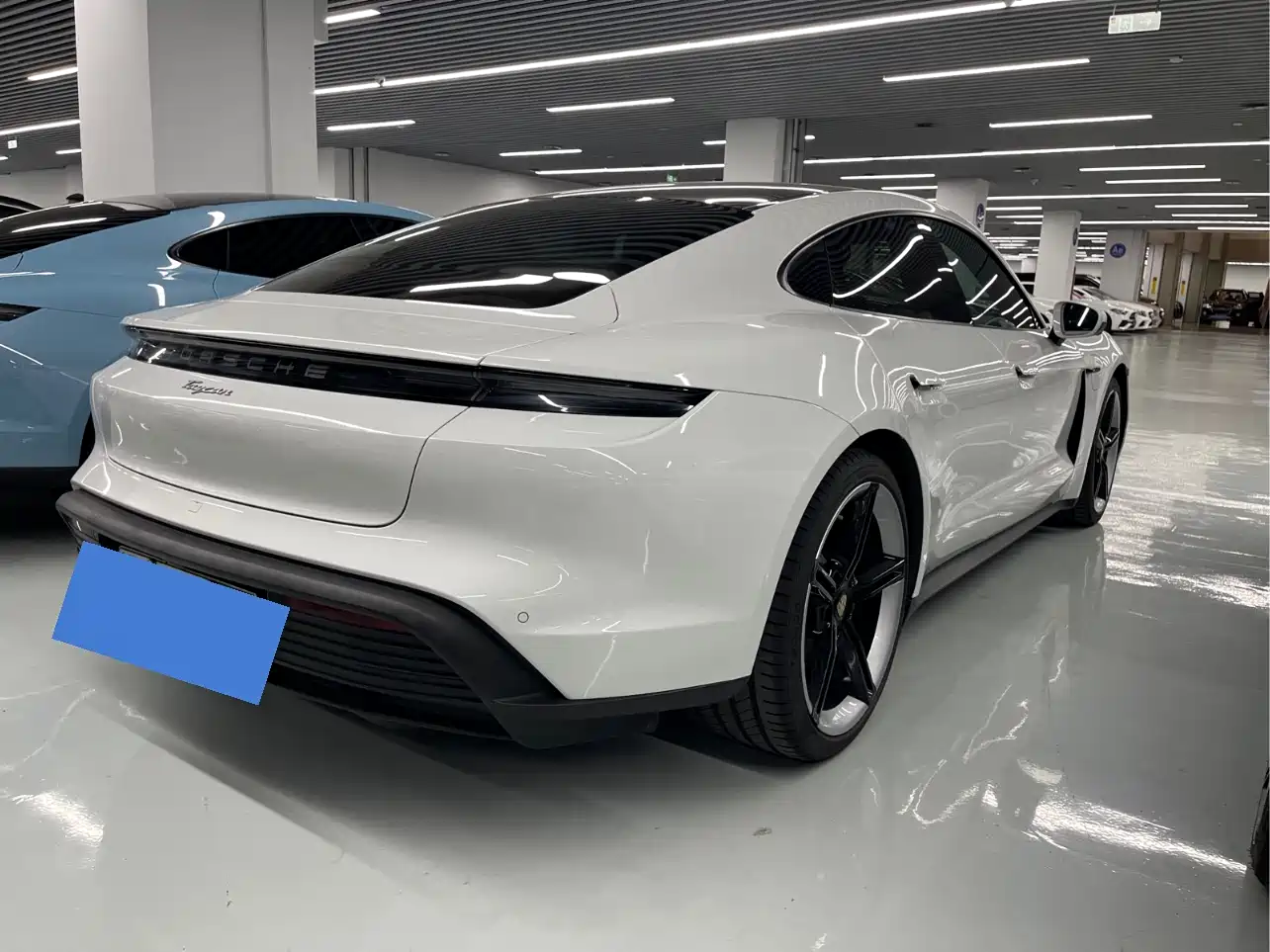 Porsche Taycan 2020 Taycan фото 17