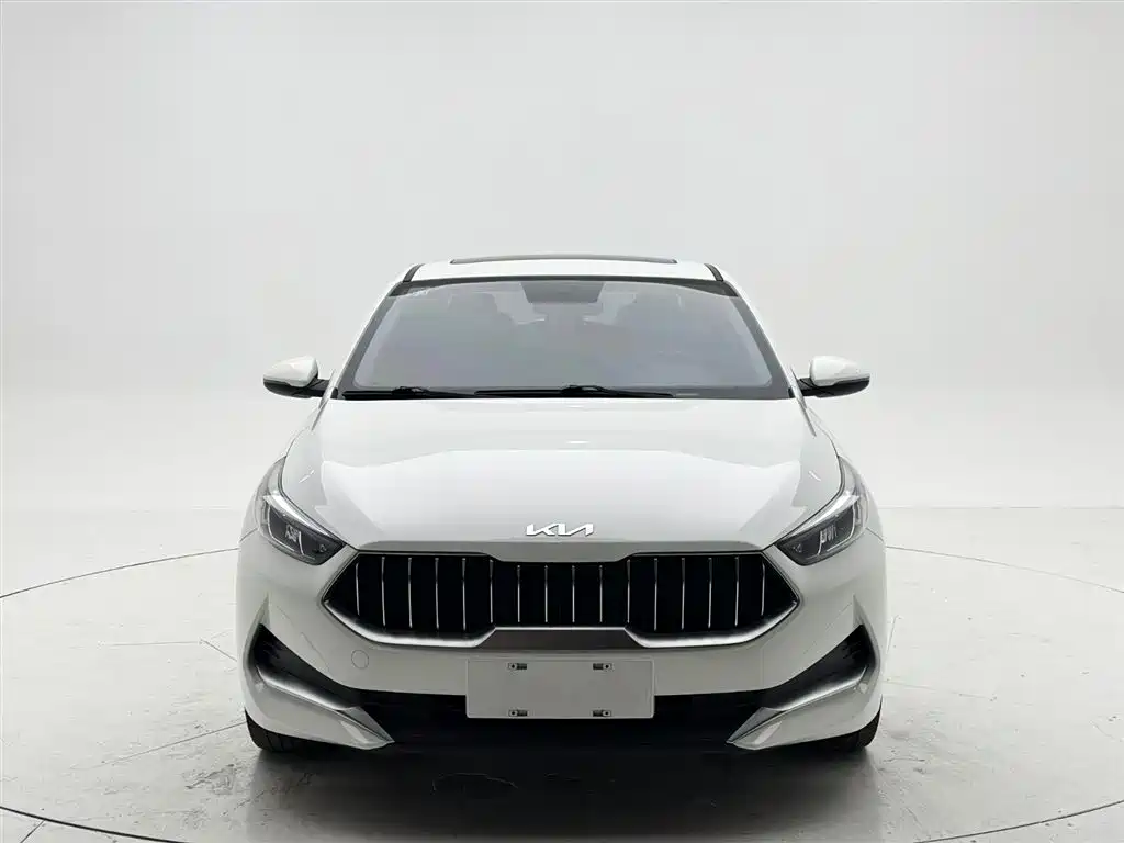 Kia K3 2021 Facelift 1.5L CVT Fashion Edition фото 2
