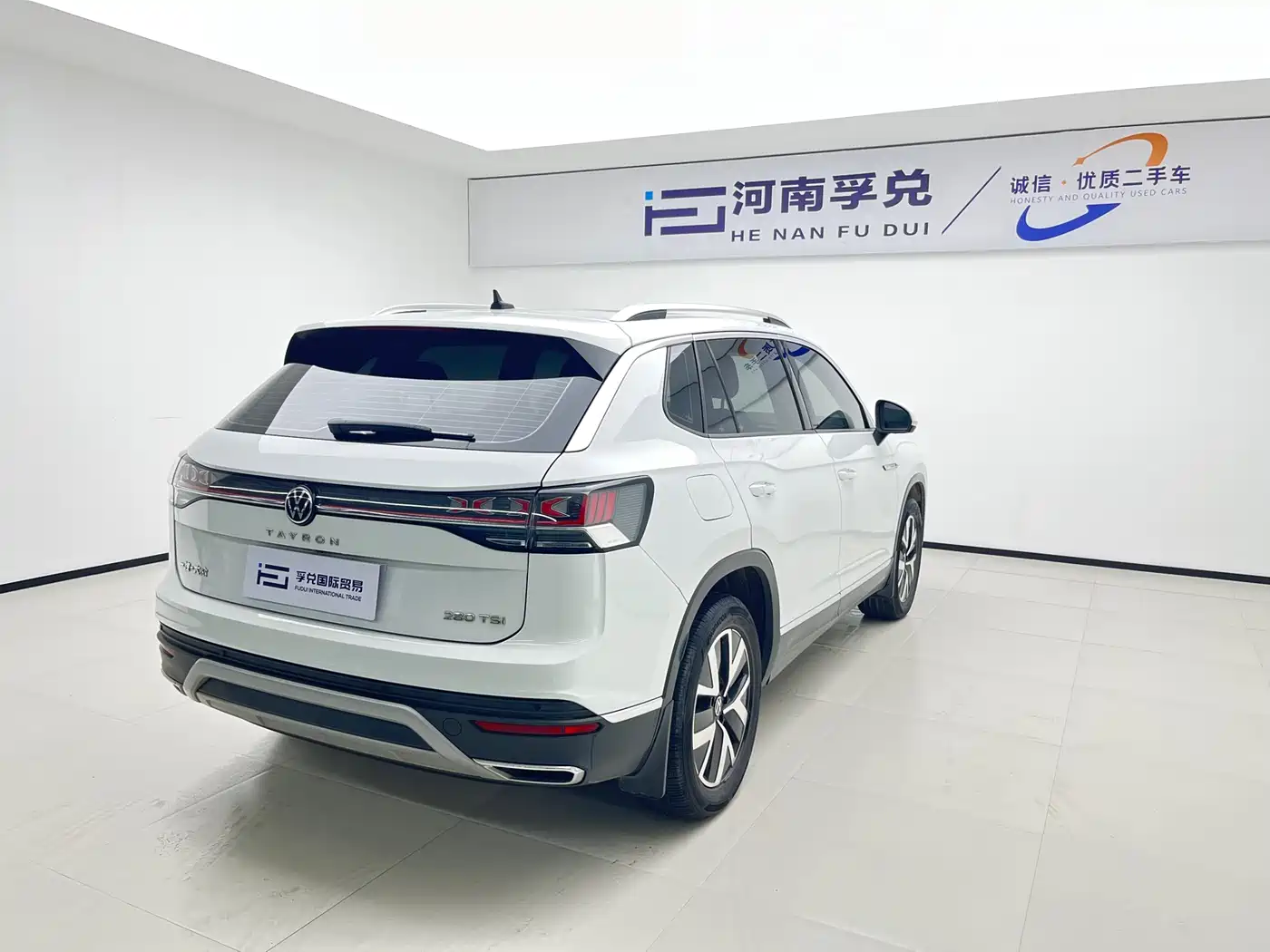 Volkswagen Tayron 2023 280TSI 2WD Luxury Plus Advanced Edition фото 6