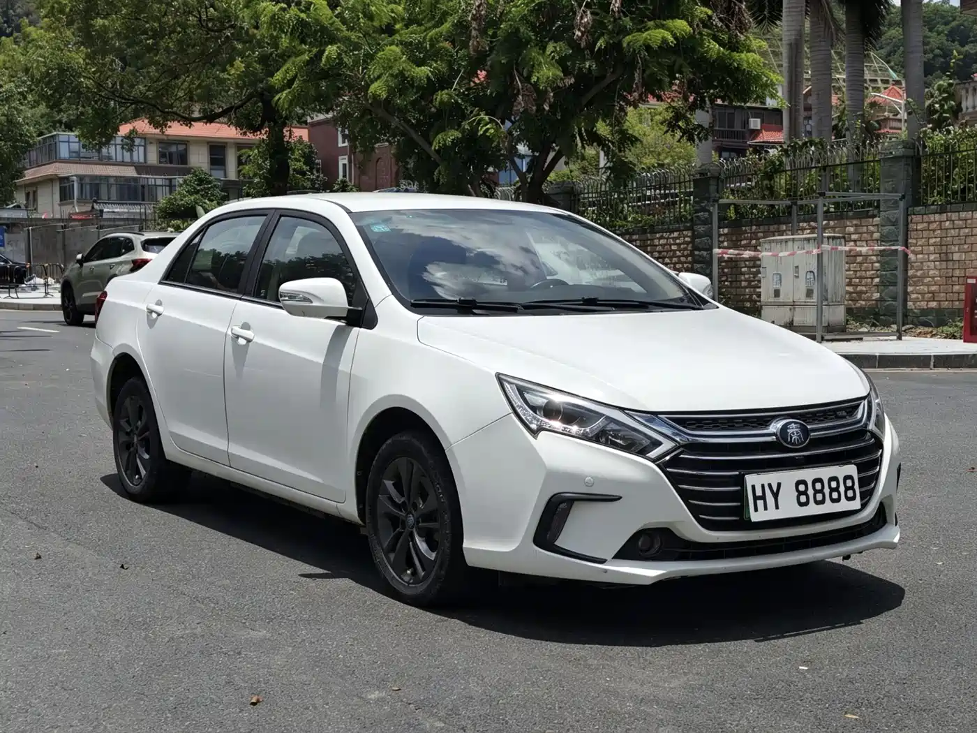 BYD Qin New Energy 2018 2017 1.5T Qin 100