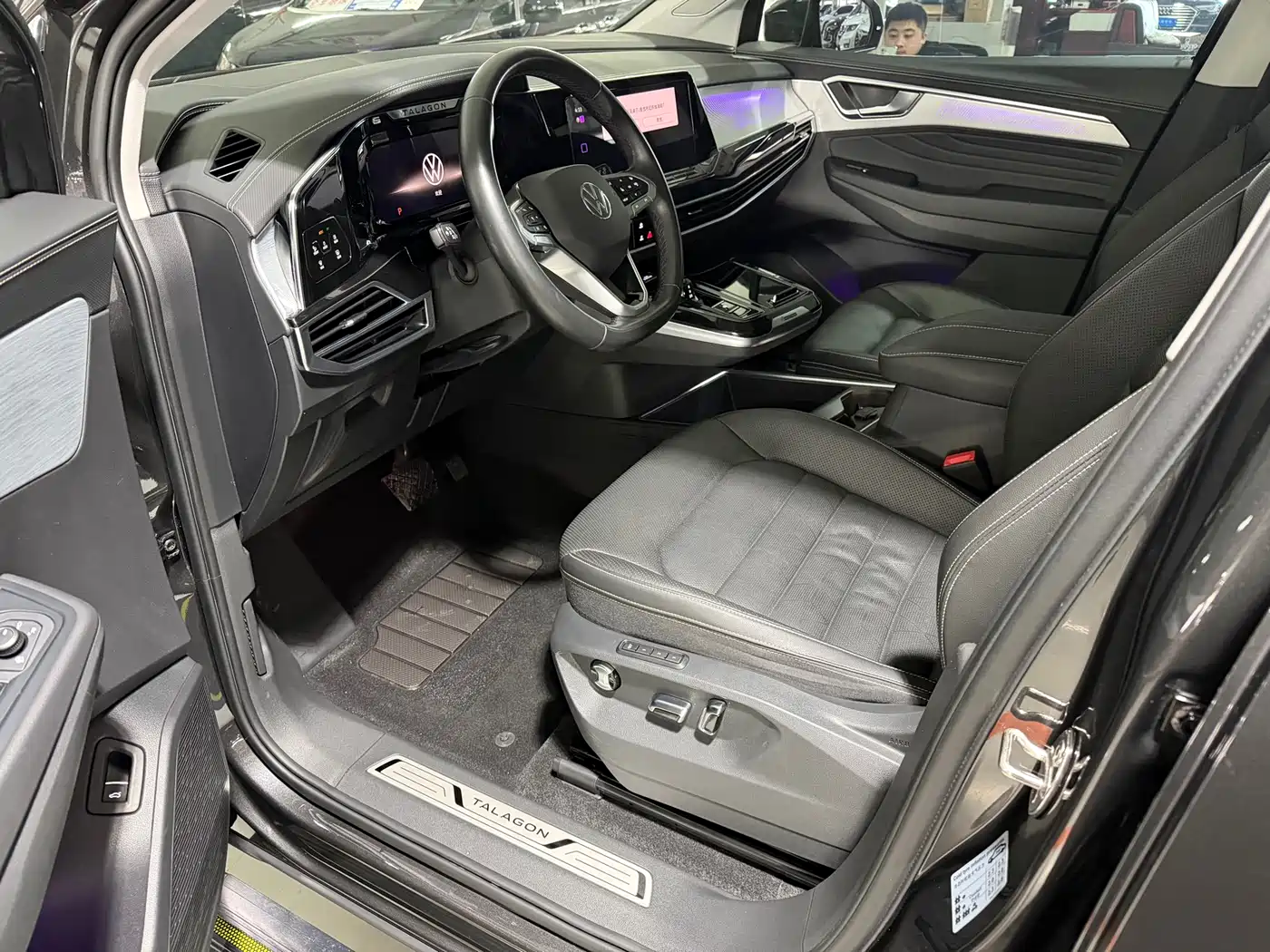 Volkswagen Talagon 2023 Facelift 380TSI 4WD Luxury Premium Pro Edition 7-Seater фото 4