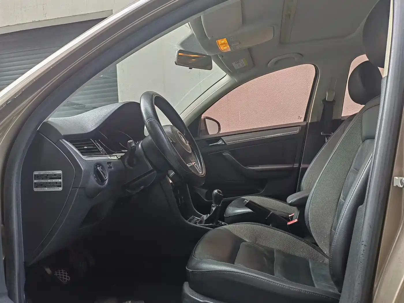 Volkswagen Bora 2014 1.6L Manual Comfort Edition фото 4