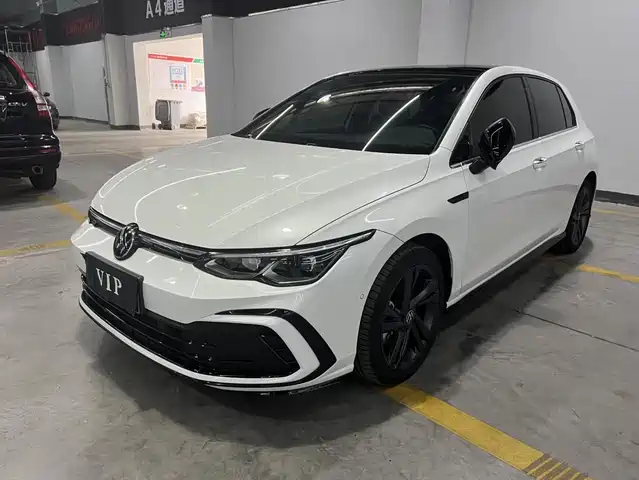 Volkswagen Golf 2022