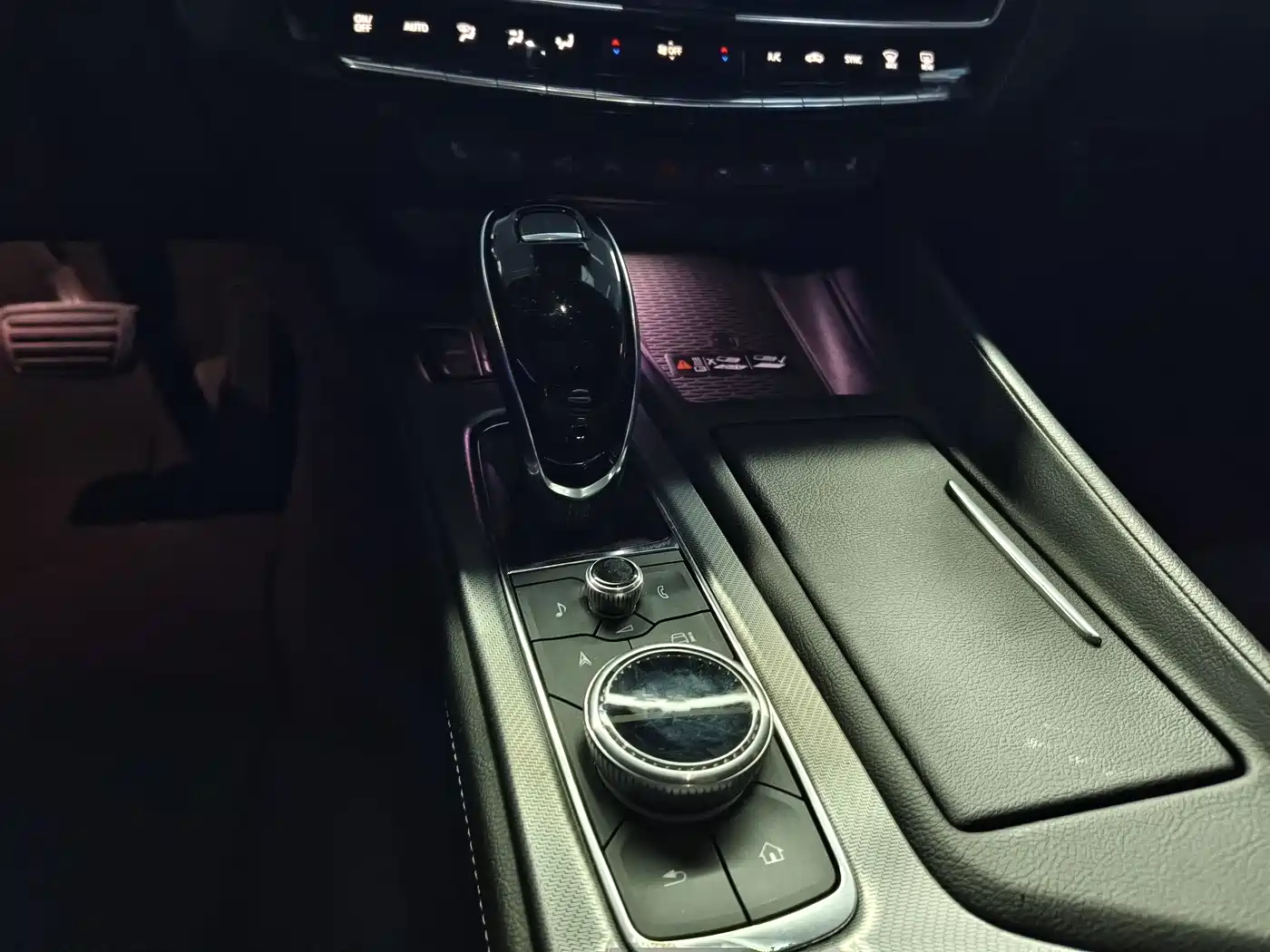 Cadillac CT5 2024 28T Luxury Model фото 11