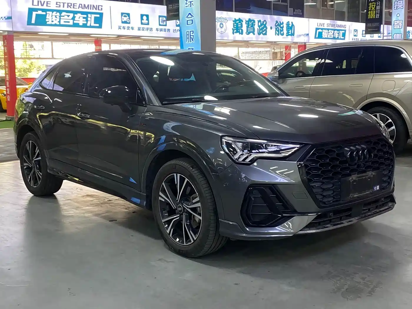 AUDI Q3 SPORTBACK