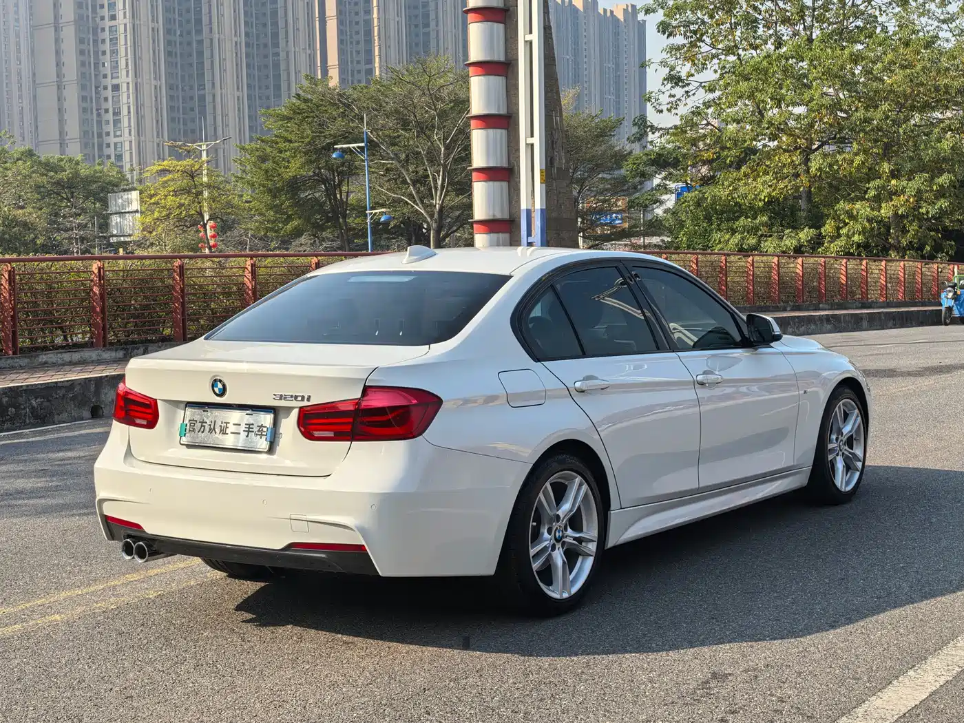 BMW 3 Series 2018 320i M Sport Package фото 20