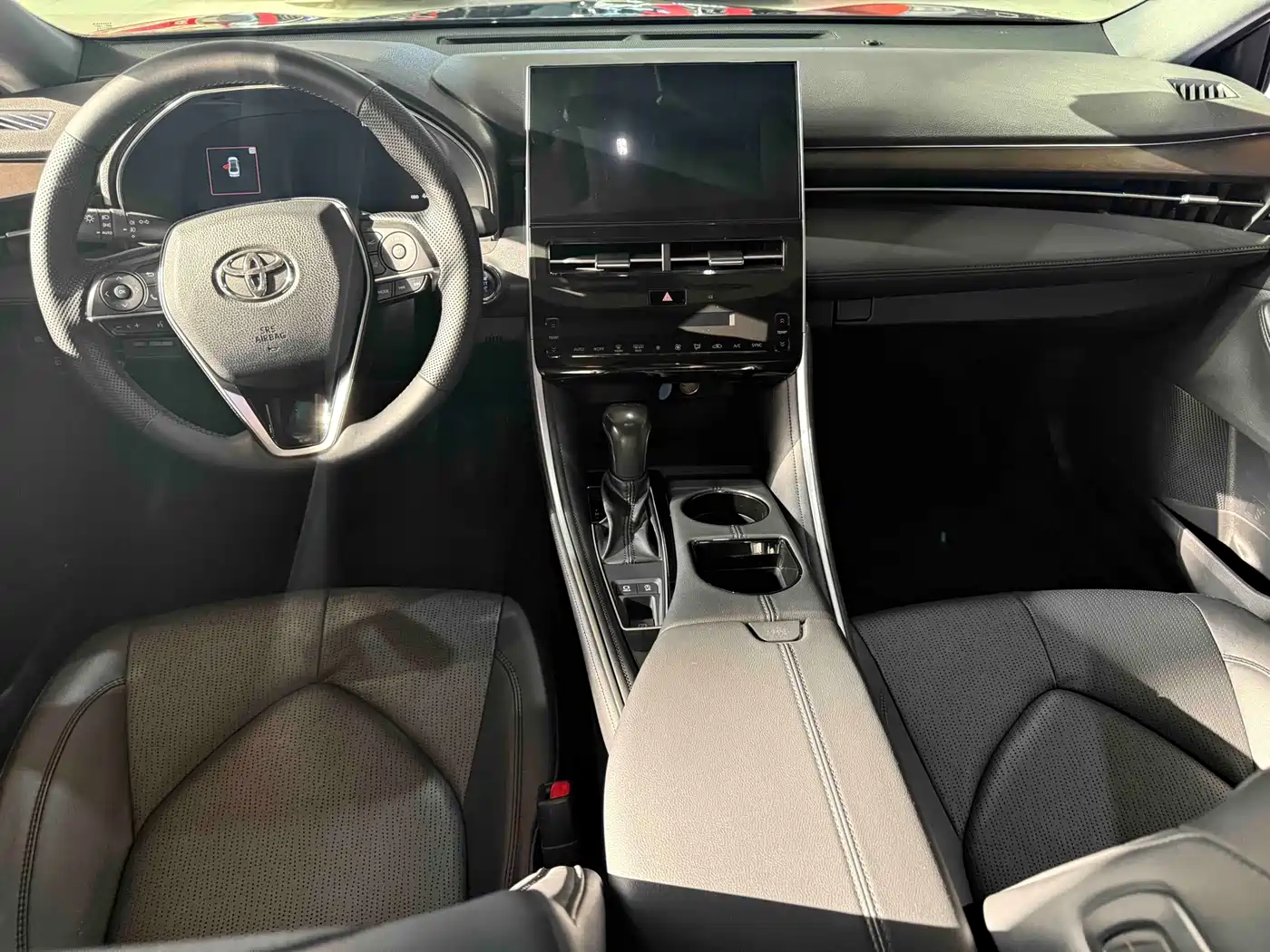 TOYOTA ASIAN DRAGON