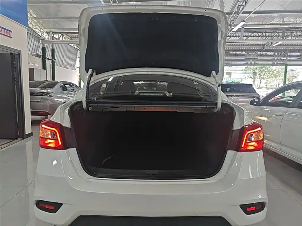 Nissan SYLPHY, миниатюра 19
