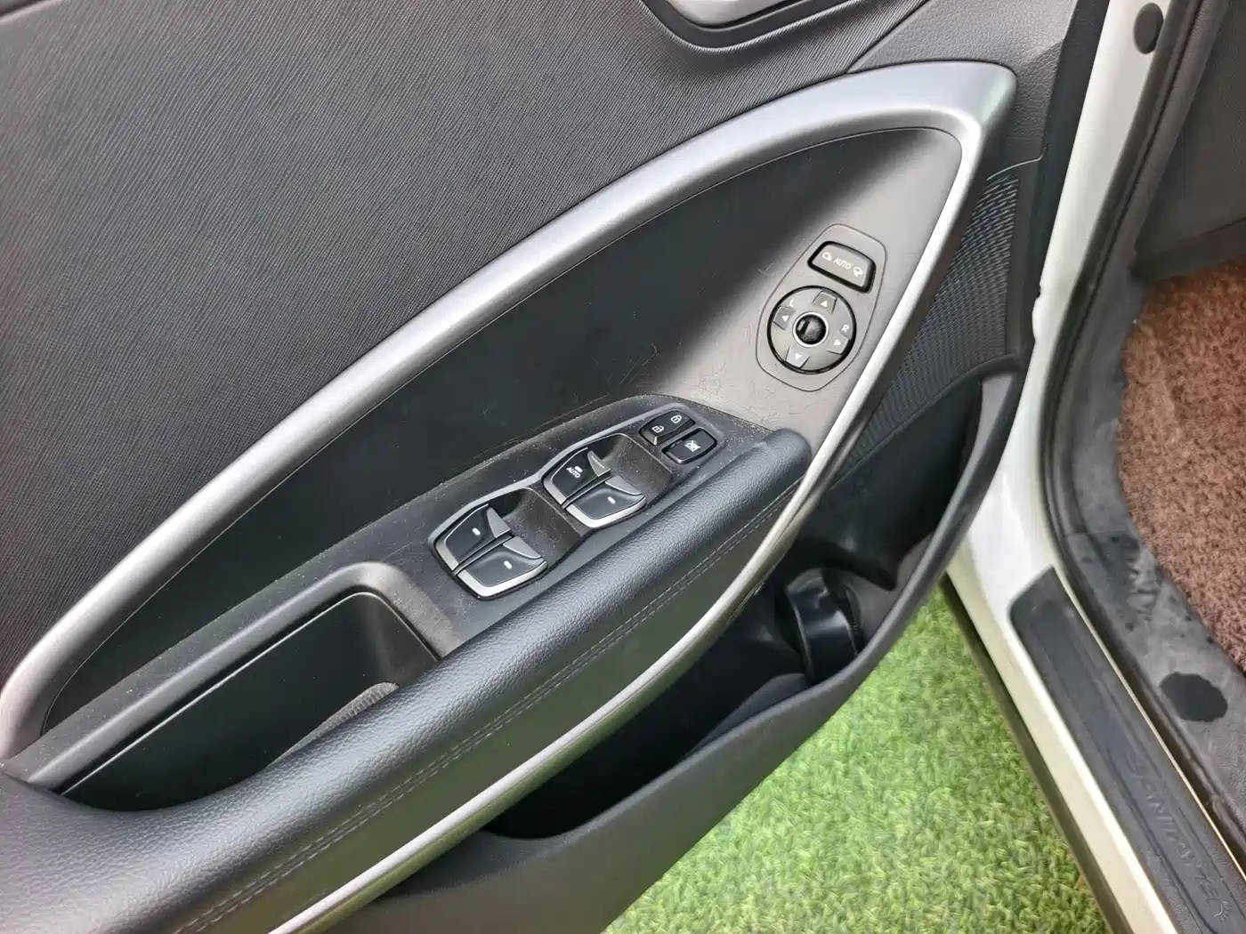 Hyundai Santa Fe 2013 2.4L Automatic AWD Premium фото 8