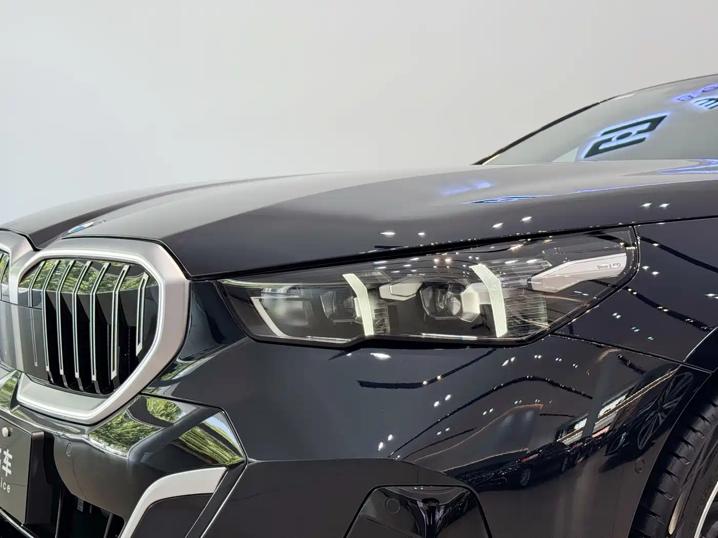 BMW 5 Series 2025 525Li M Sport Package фото 3