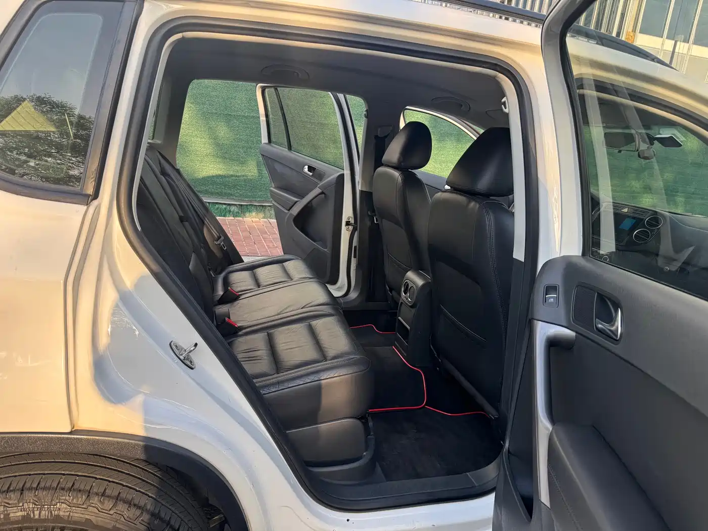 Volkswagen Tiguan 2012 1.8TSI Automatic 2WD Trend Edition фото 9