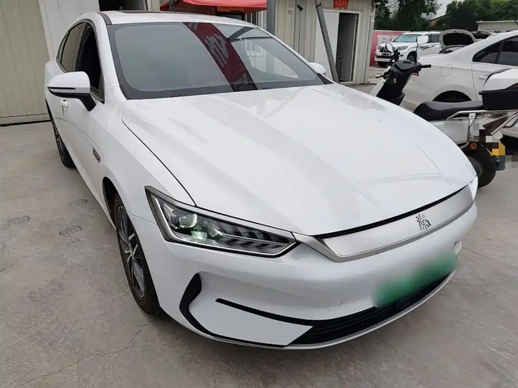 BYD Qin PLUS 2021 EV 500KM Luxury Model фото 4