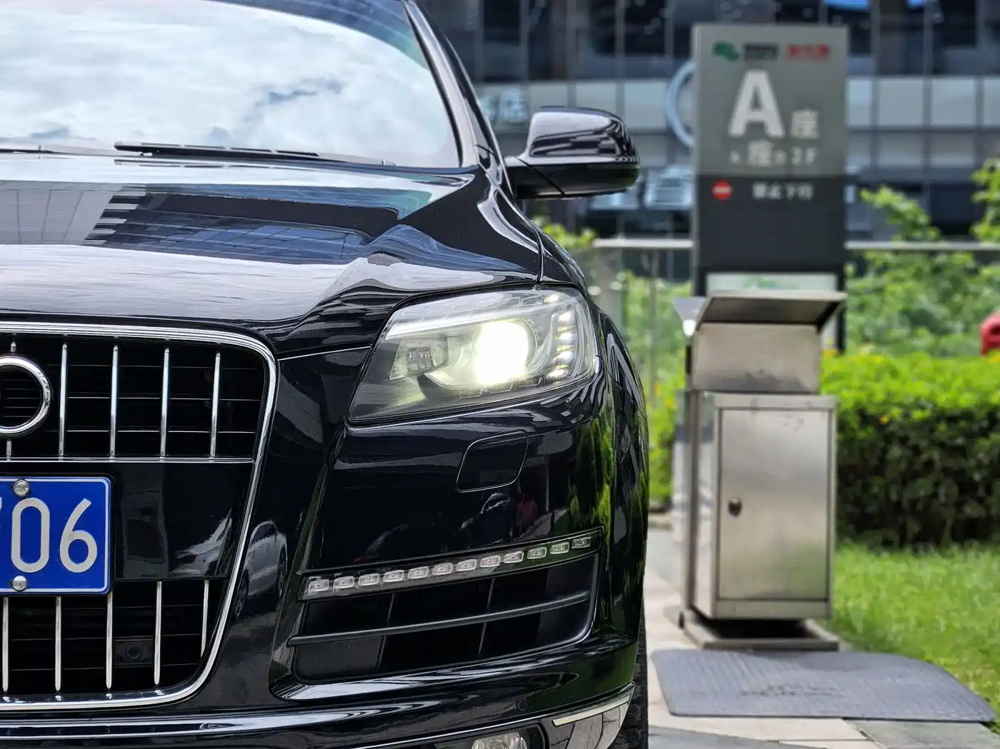Audi Q7 2012 3.0 TFSI Technology (200kW) фото 25