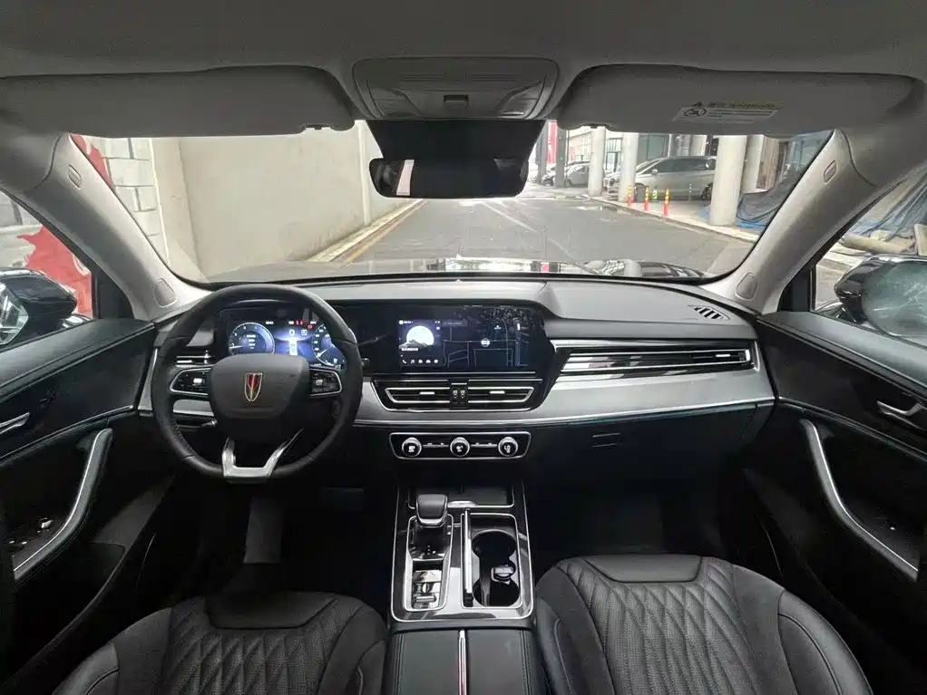 Photo 11 - Hongqi HS5