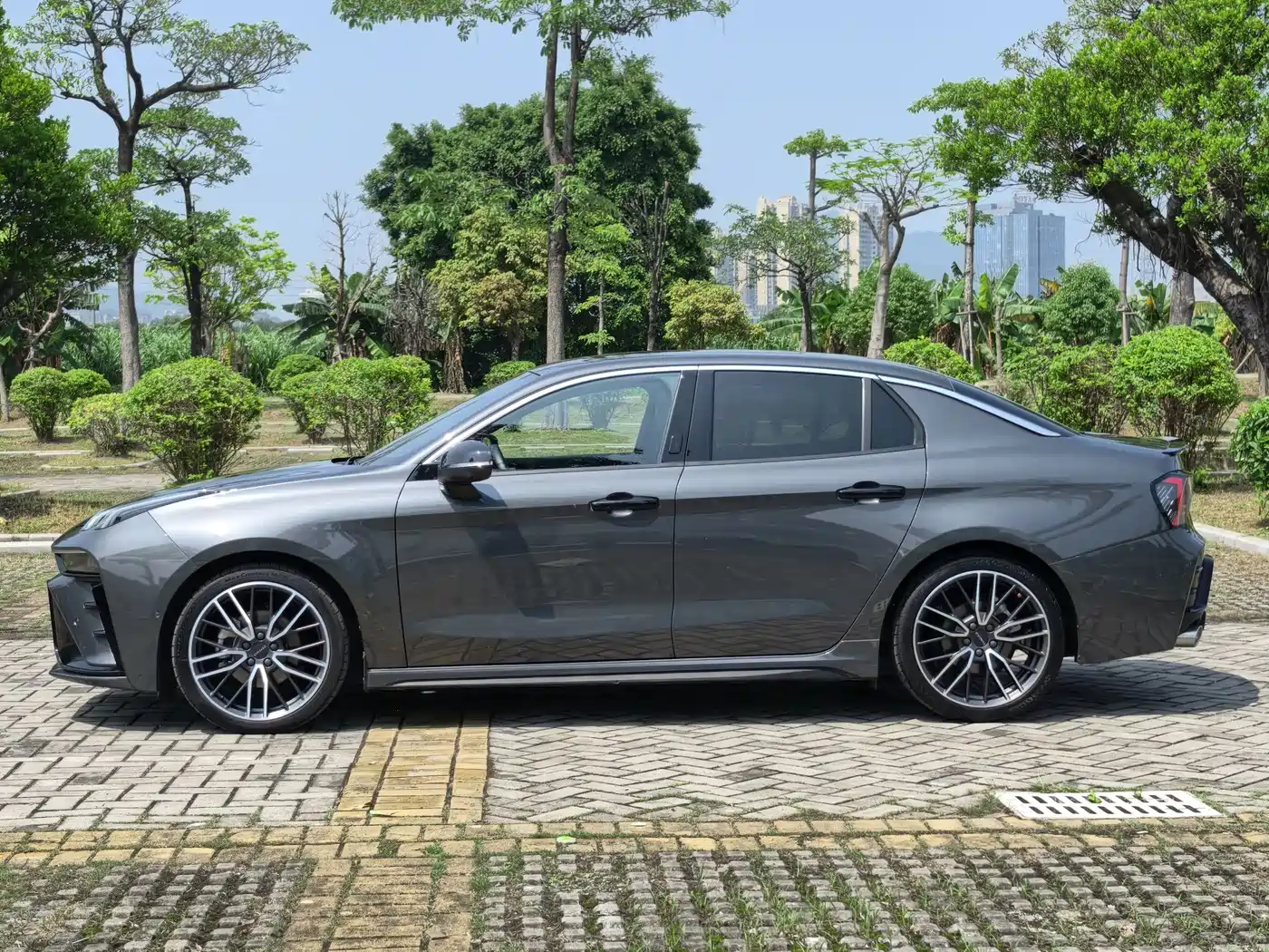 Lynk & Co 03 2023 2.0TD DCT Power Halo фото 12