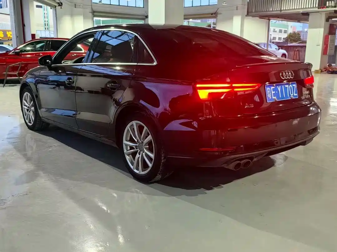 Audi A3 2017 Limousine 35 TFSI Progressive фото 8