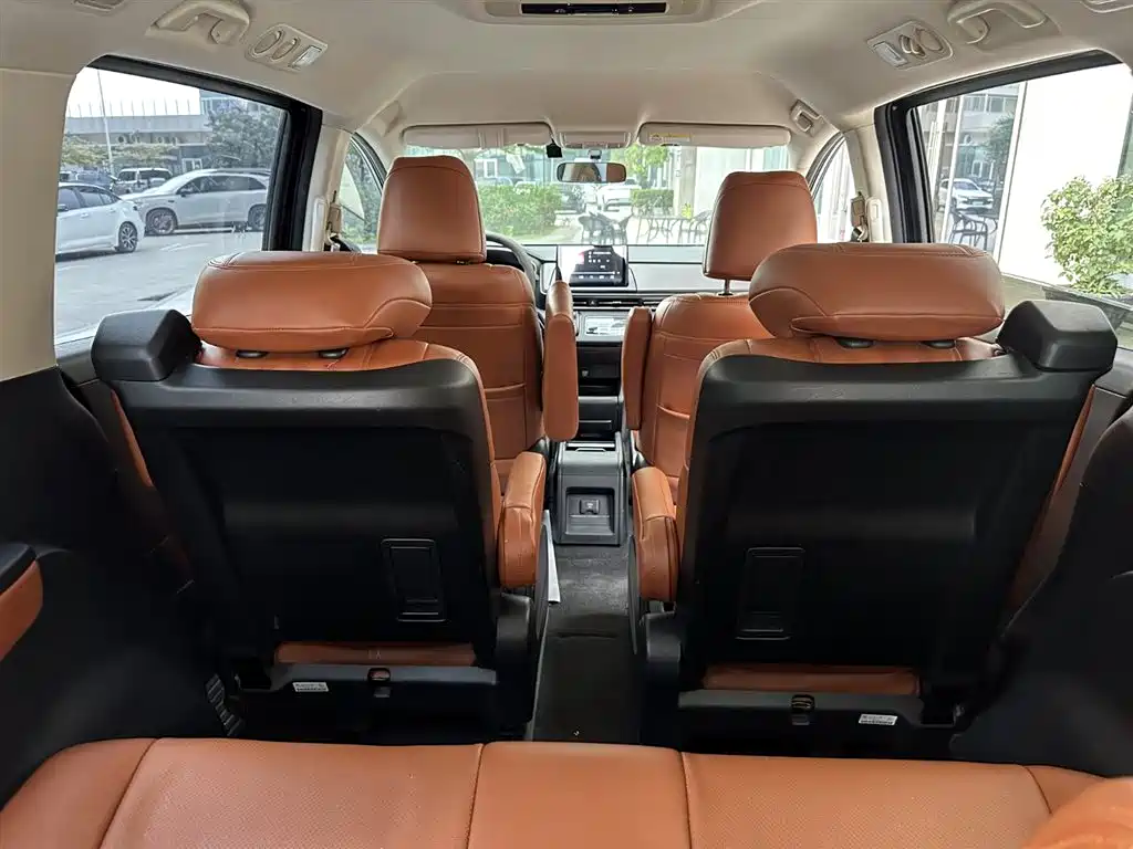 Honda Odyssey 2022 2.0L e:HEV Sharp·Enjoyment Edition фото 16