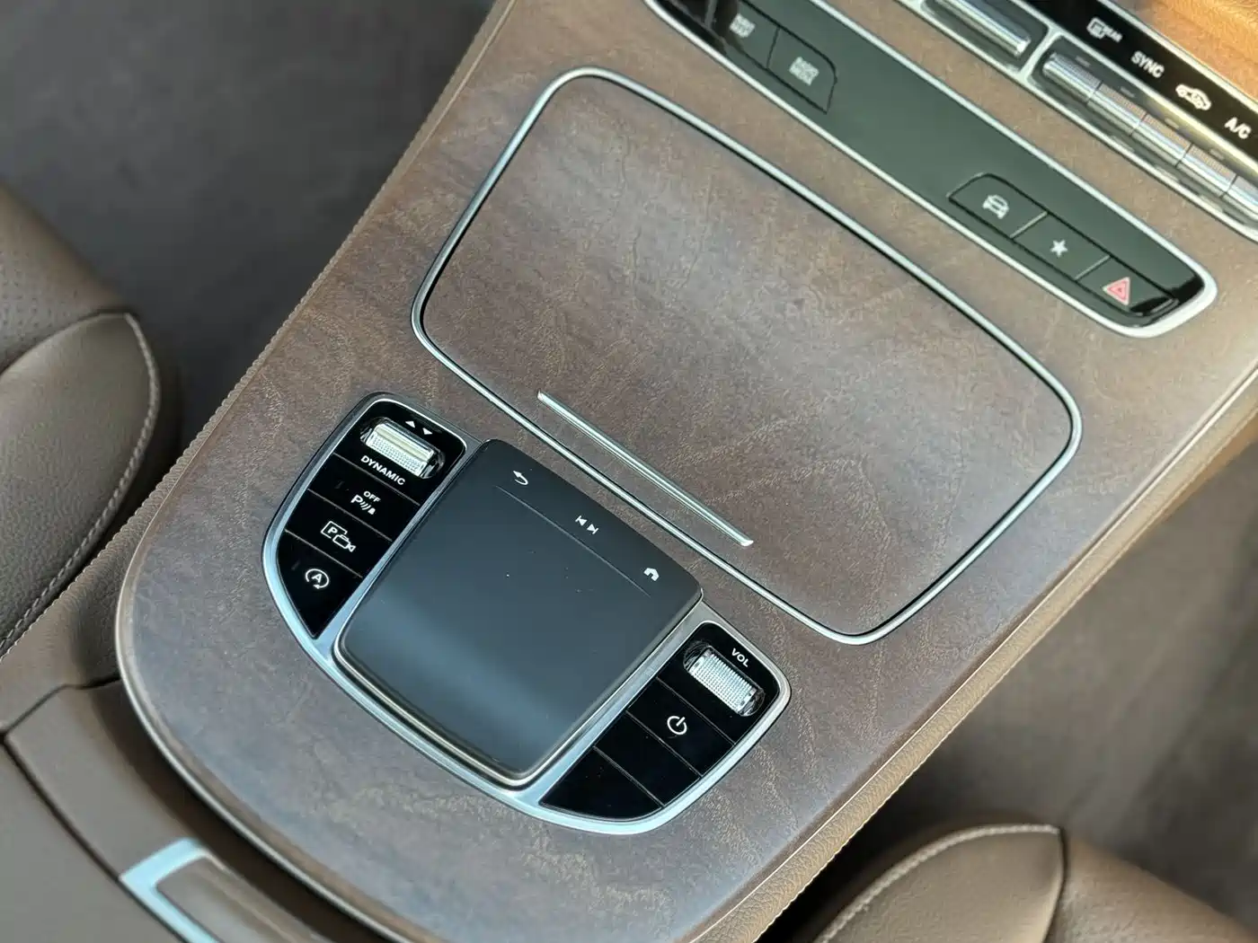 Mercedes-Benz E-Class 2023 E 300 L Fashion фото 8
