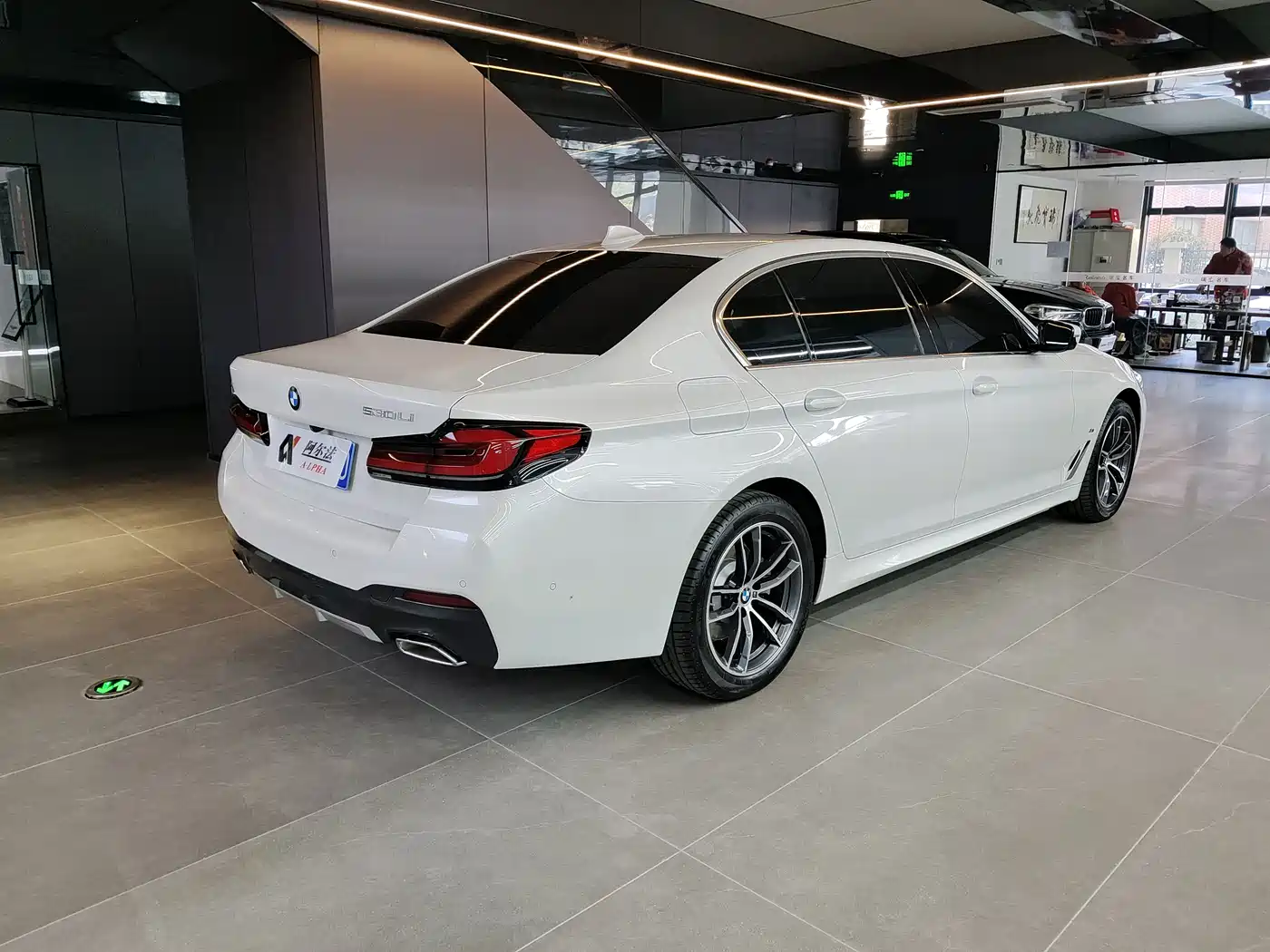 BMW 5 Series 2022 525Li M Sport Package фото 4