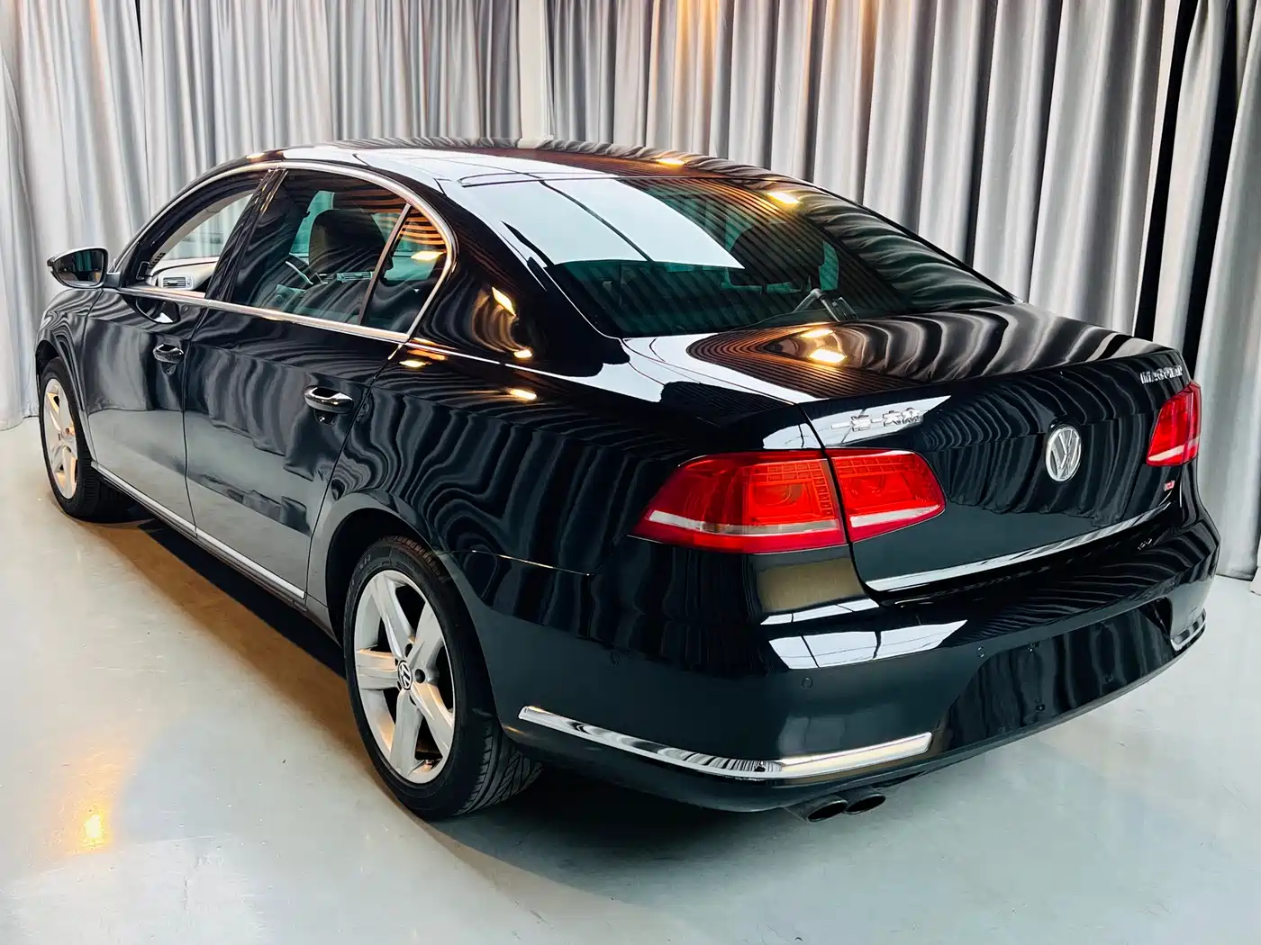 Volkswagen Magotan 2012 Facelift 2.0TSI Supreme фото 5