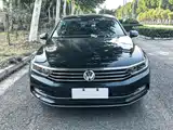 Photo 2 - Volkswagen Magotan