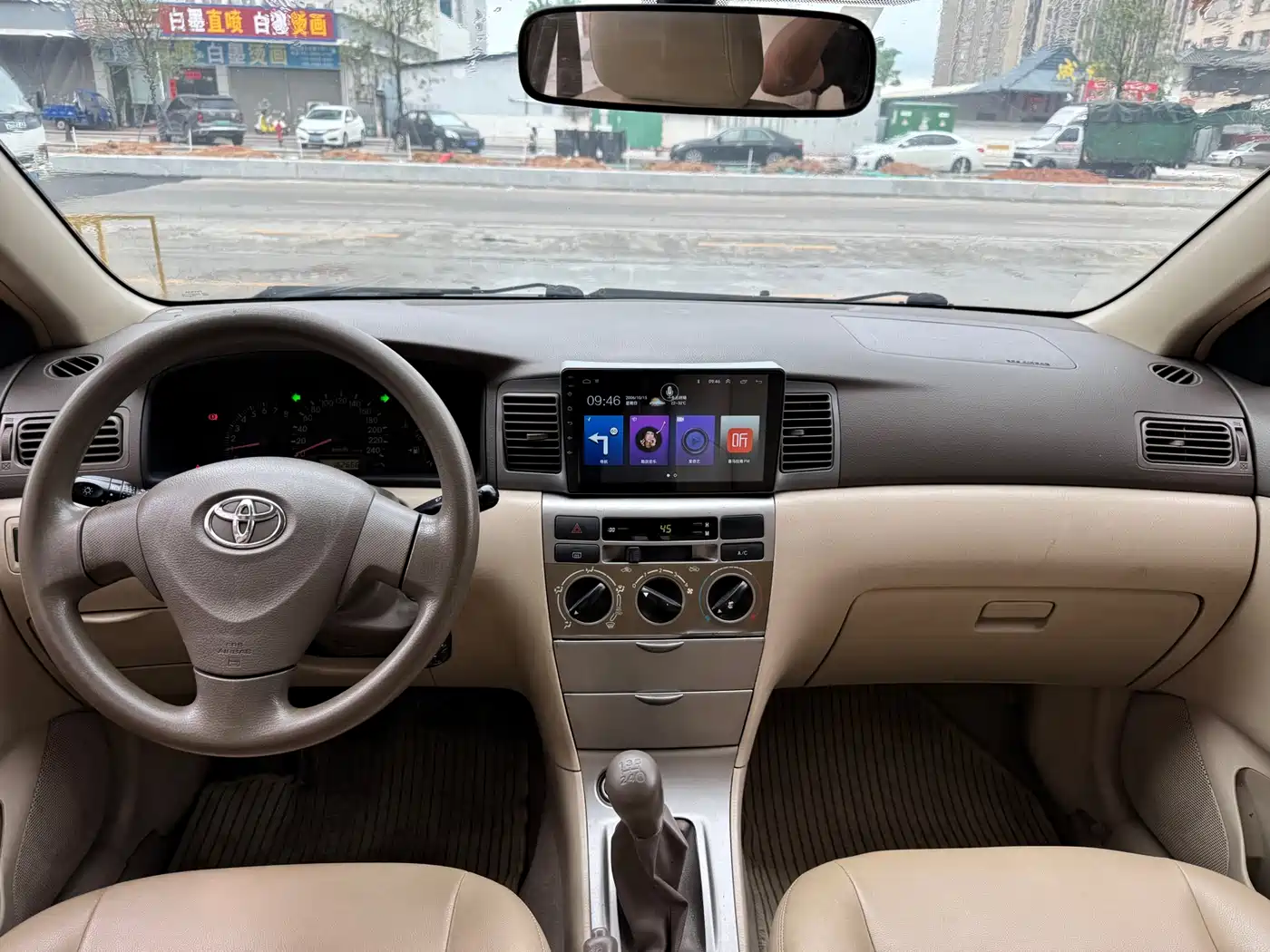 Toyota Corolla 2011 1.6L Manual Special Offer Edition фото 4