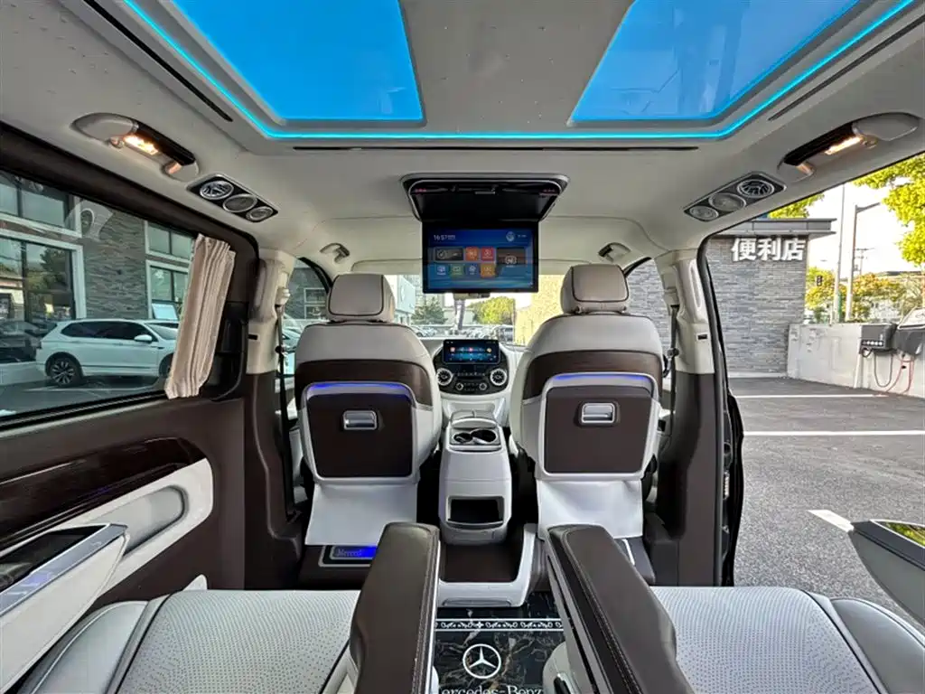 Mercedes-Benz Vito 2021 2.0T Business Edition 7-seater фото 20