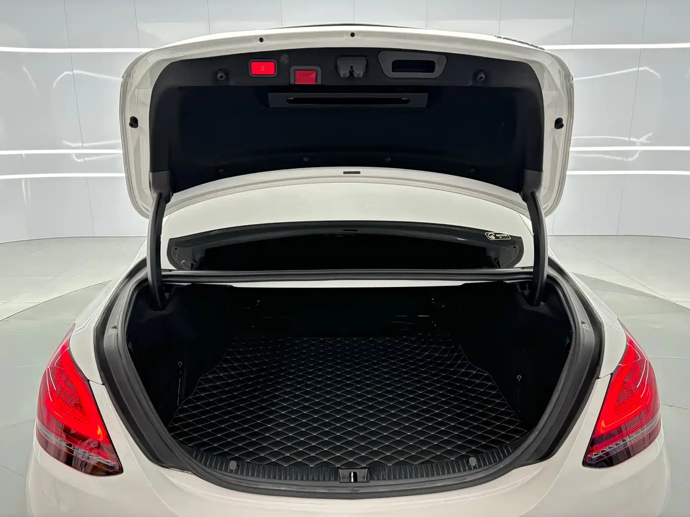 Mercedes-Benz C-Class 2021 C 260 L Sport Starry Exclusive Edition фото 20