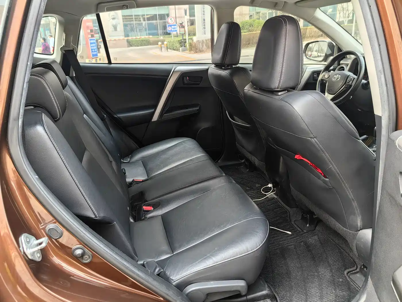 Toyota RAV4 Rongfang 2018 2.5L Automatic 4WD Elite i Edition фото 13