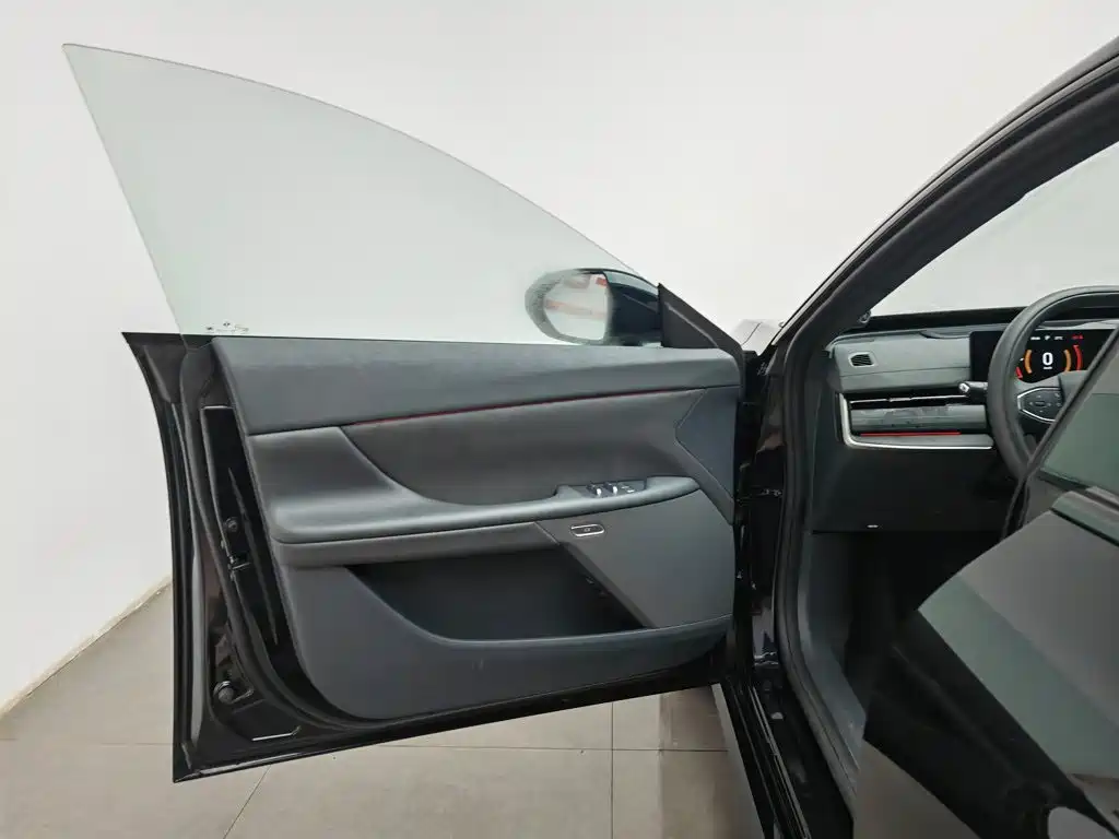 Dongfeng Yipai eπ007 2026 2025 Model Sport Version