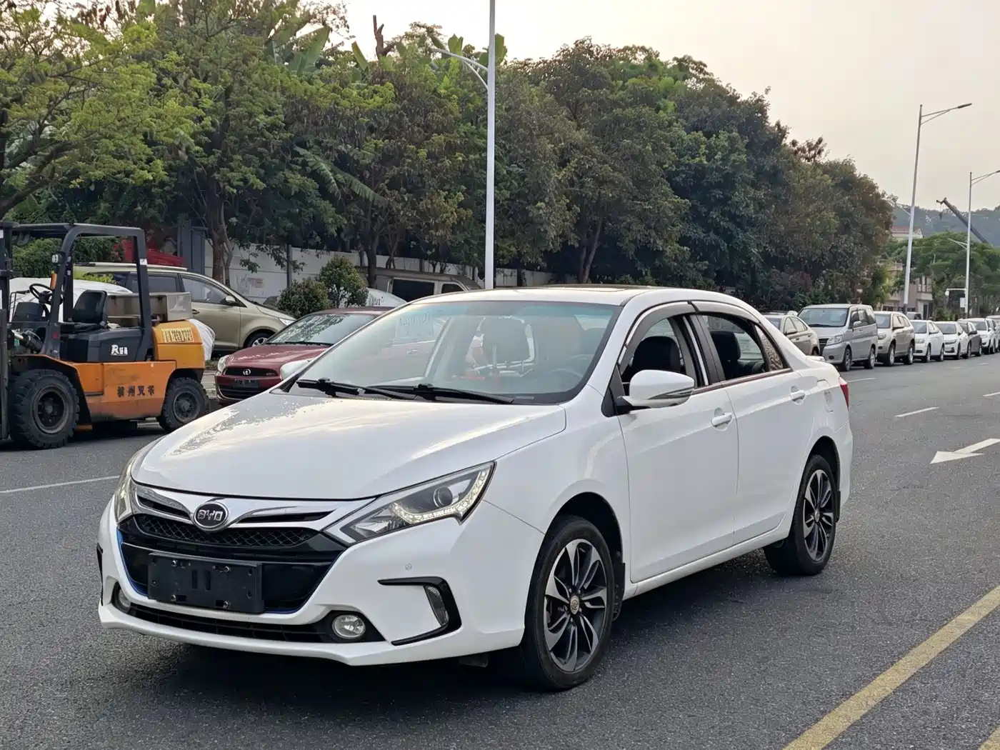 BYD Qin New Energy 2015 1.5T Double Champion Flagship Plus