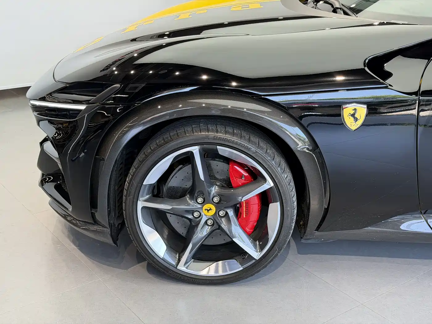Ferrari Purosangue 2023 6.5L V12 фото 7