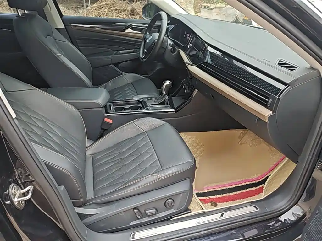 Volkswagen Passat 2019 Model 380TSI Luxury Edition China VI фото 25