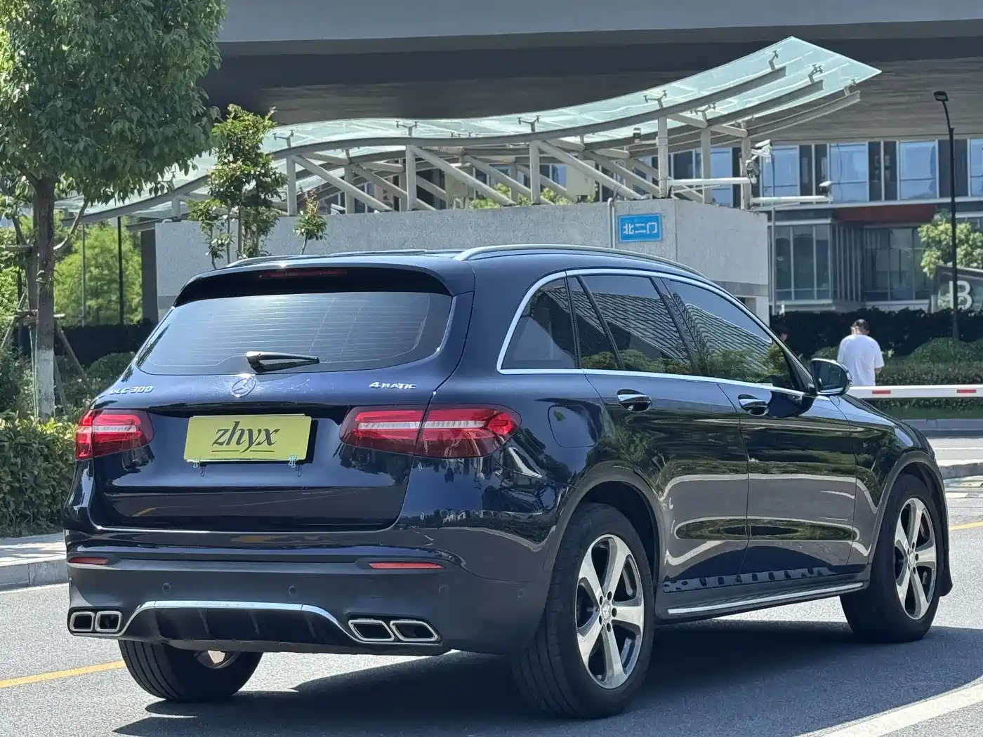 Mercedes-Benz GLC 2016 GLC 300 4MATIC Dynamic фото 7