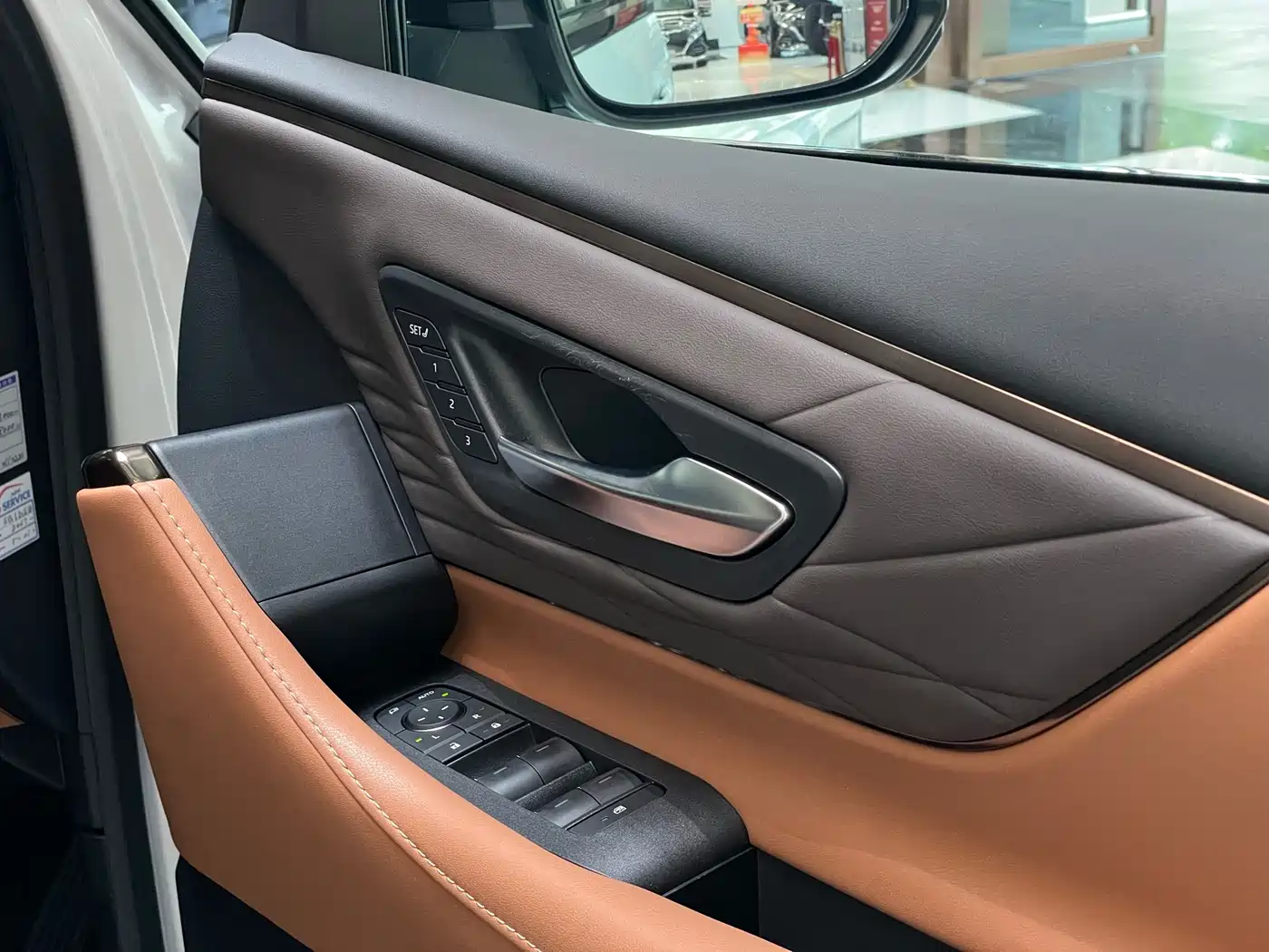 Toyota Vellfire 2026 2024 Crown Hybrid 2.5L Executive Premium Edition