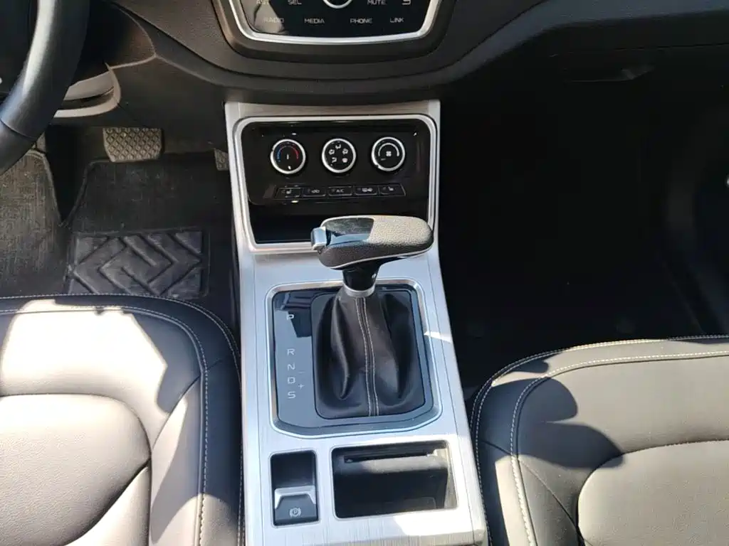 Besturn X40 2020 2019 1.6L Automatic Luxury China VI