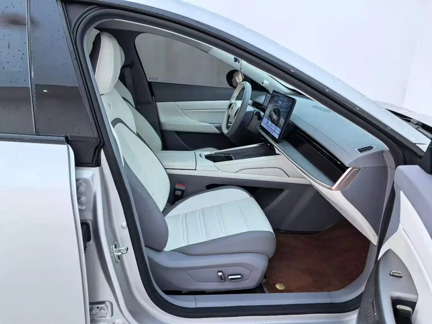Dongfeng Yipai eπ007 2025 2024 Model 530Pro Version