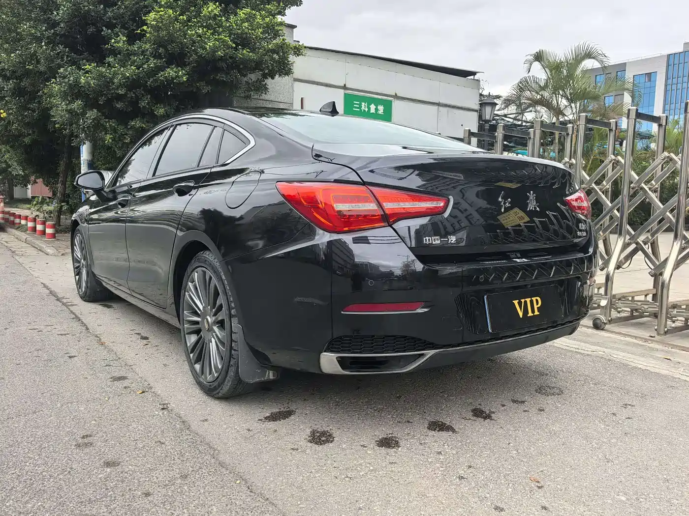 Hongqi H5 2020 1.8T Automatic Smart Connection Qi Rhythm Edition фото 12