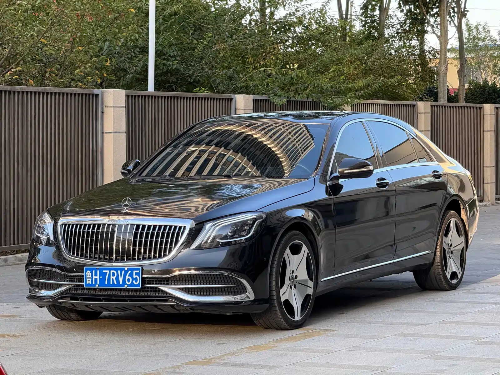 Фото 1 - Mercedes-Benz S-Class