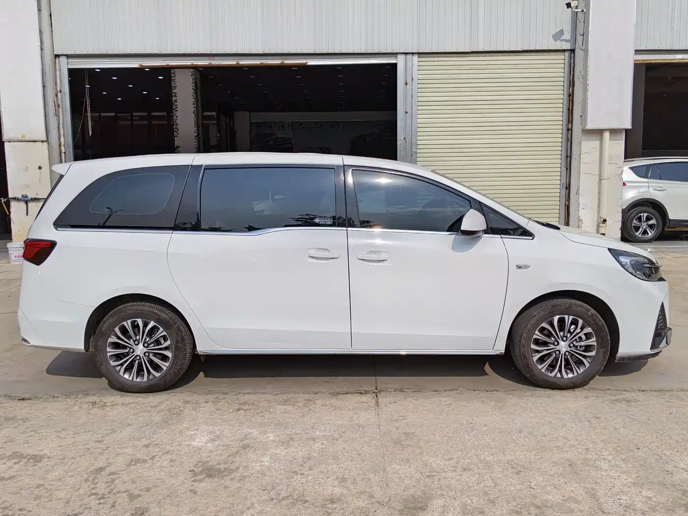 BUICK GL8
